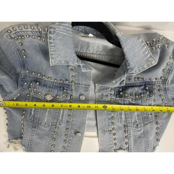 Veveret Women's Baggy Cropped Studded Distressed Denim Jacket Size Small - Picture 7 of 7